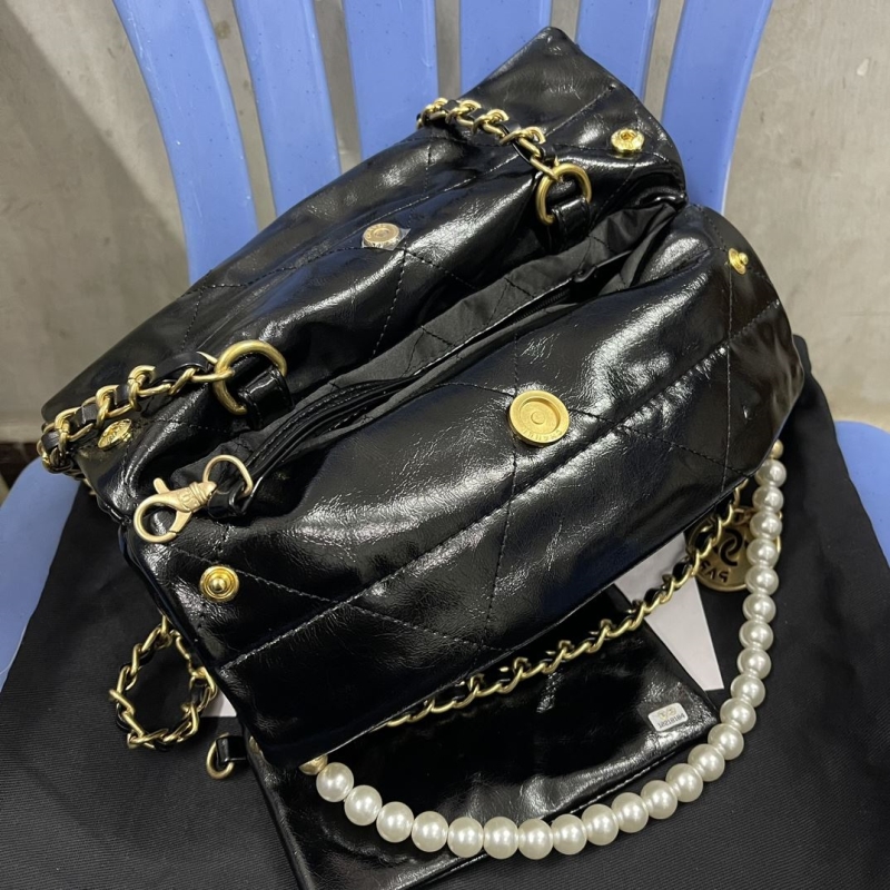 Ch**el hobo 22 bags